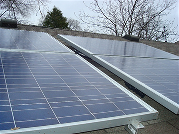 Phil Krein's do-it-yourself solar PV array